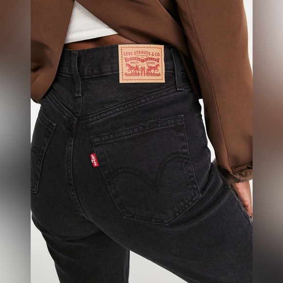 Levi’s 501 High Waisted Mom Jeans NWT - Picture 2 of 9